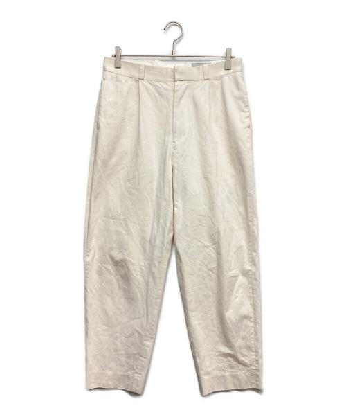 YAECA（ヤエカ）YAECA (ヤエカ) チノパン タックテーパード アイボリー サイズ:30の古着・服飾アイテム