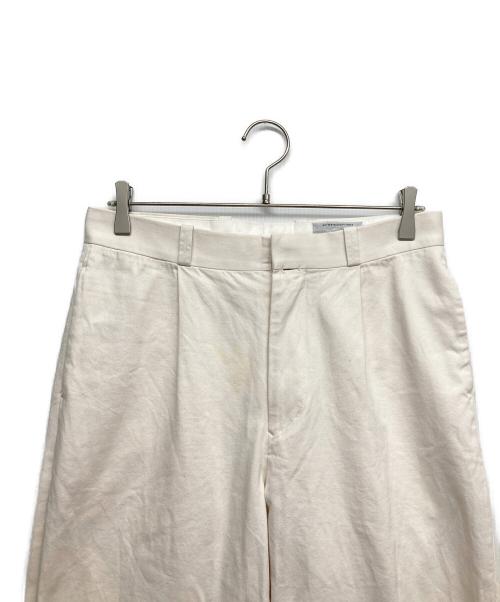 YAECA（ヤエカ）YAECA (ヤエカ) チノパン タックテーパード アイボリー サイズ:30の古着・服飾アイテム