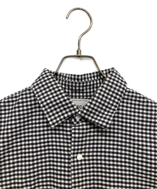 YAECA（ヤエカ）YAECA (ヤエカ) COMFORT SHIRT RELAX gingham ホワイト×ブラック サイズ:Mの古着・服飾アイテム