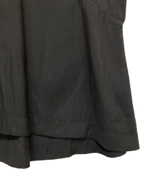 BEARDSLEY（ビアズリー）BEARDSLEY (ビアズリー) パール釦フレンチブラウス ブラック サイズ:Fの古着・服飾アイテム