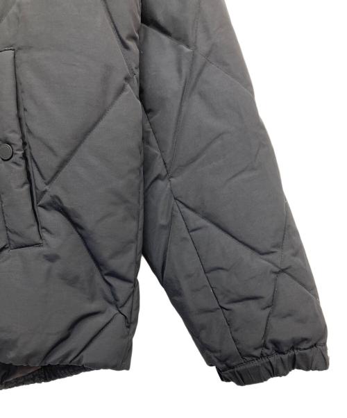 y. BY NORDISK（ワイドット バイ ノルディスク）Y. BY NORDISK (ワイドット バイ ノルディスク) COLLARLESS DOWN JACKET ブラック サイズ:Lの古着・服飾アイテム