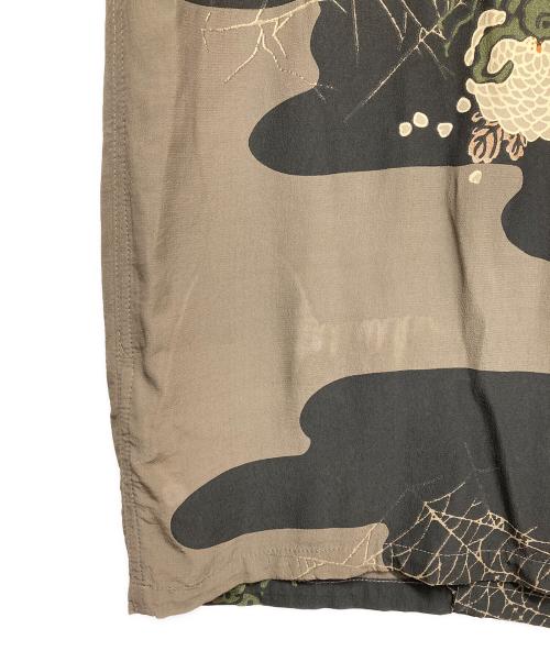 CHIKIRIYA（チキリヤ）CHIKIRIYA (チキリヤ) レーヨンS/Sシャツ ブラウン サイズ:無しの古着・服飾アイテム