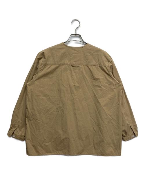 HUIS（ハウス）HUIS (ハウス) やわらかコットンヘンリーネックナチュラルプルオーバー ベージュ サイズ:Fの古着・服飾アイテム