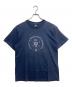 stussy（ステューシー）の古着「スカルインターナショナルプリントTシャツ」｜ネイビー
