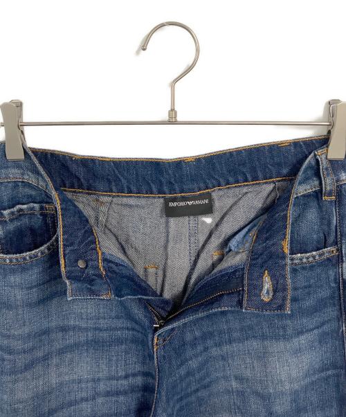 EMPORIO ARMANI（エンポリオアルマーニ）EMPORIO ARMANI (エンポリオアルマーニ) フラワー刺繍デニムパンツ インディゴ サイズ:27の古着・服飾アイテム