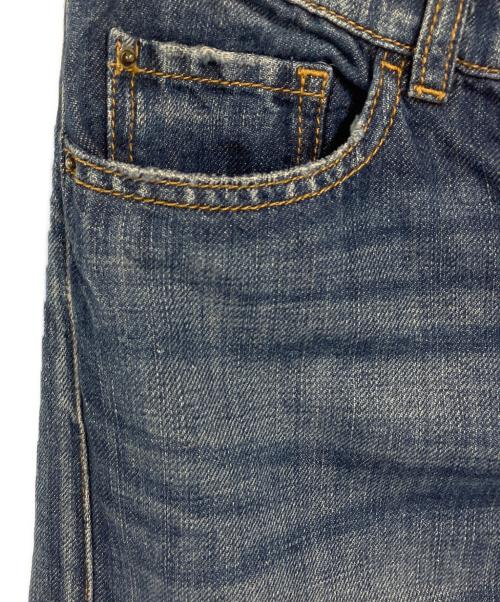 EMPORIO ARMANI（エンポリオアルマーニ）EMPORIO ARMANI (エンポリオアルマーニ) フラワー刺繍デニムパンツ インディゴ サイズ:27の古着・服飾アイテム