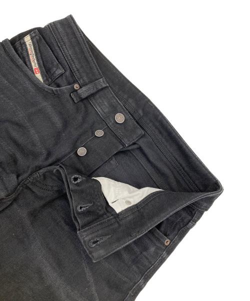 DIESEL（ディーゼル）DIESEL (ディーゼル) スリムブーツカットジーンズ ブラック サイズ:29の古着・服飾アイテム