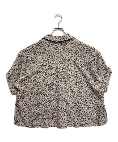 CLANE（クラネ）CLANE (クラネ) MINAMI TANAKA (ミナミ タナカ) CIRCLE FLOWER TOPS ホワイト サイズ:1の古着・服飾アイテム