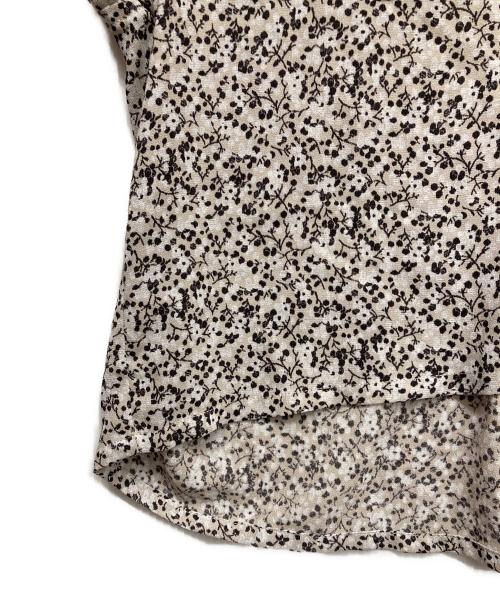 CLANE（クラネ）CLANE (クラネ) MINAMI TANAKA (ミナミ タナカ) CIRCLE FLOWER TOPS ホワイト サイズ:1の古着・服飾アイテム