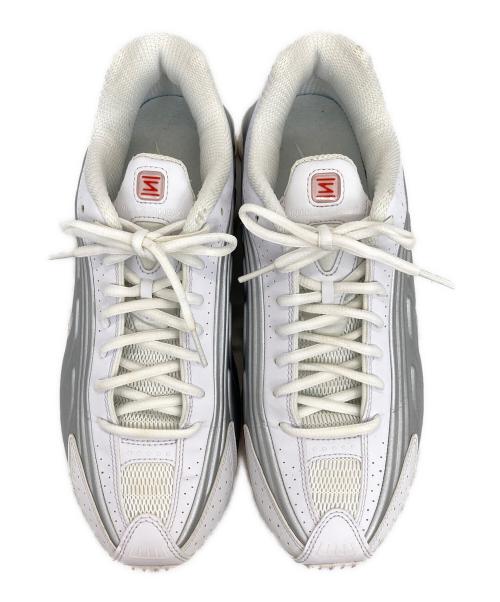 NIKE（ナイキ）NIKE (ナイキ) SHOX R4 シルバー×ホワイト サイズ:27.5の古着・服飾アイテム