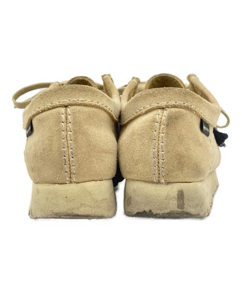CLARKS（クラークス）CLARKS (クラークス) WALLABEE GTX ベージュ サイズ:23.5の古着・服飾アイテム