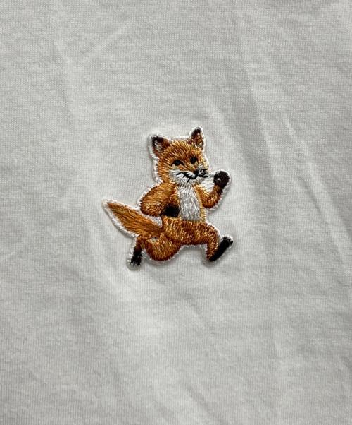 maison kitsune（メゾンキツネ）MAISON KITSUNE (メゾンキツネ) SPEEDY FOX PATC Ｔシャツ ホワイト サイズ:XLの古着・服飾アイテム