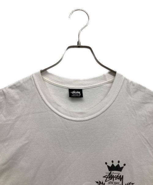 stussy（ステューシー）stussy (ステューシー) CROWN-WREATH ロロゴプリントTシャツ ホワイト サイズ:Lの古着・服飾アイテム