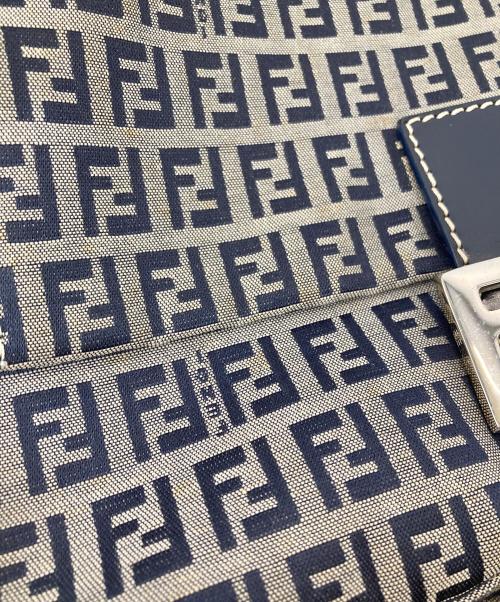 FENDI（フェンディ）FENDI (フェンディ) ショルダーバッグ ブラックの古着・服飾アイテム