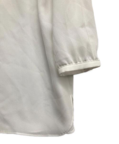 MACKINTOSH LONDON（マッキントッシュ ロンドン）MACKINTOSH LONDON (マッキントッシュ ロンドン) フリルカラーブラウス ホワイト サイズ:38の古着・服飾アイテム