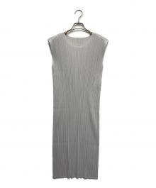 PLEATS PLEASE ISSEY MIYAKE（プリーツプリーズ イッセイミヤケ）の古着「プリーツノースリーブワンピース」｜ライトグレー