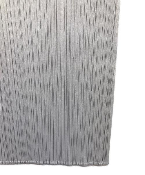 PLEATS PLEASE ISSEY MIYAKE（プリーツプリーズ イッセイミヤケ）PLEATS PLEASE ISSEY MIYAKE (プリーツプリーズ イッセイミヤケ) プリーツノースリーブワンピース ライトグレー サイズ:3の古着・服飾アイテム