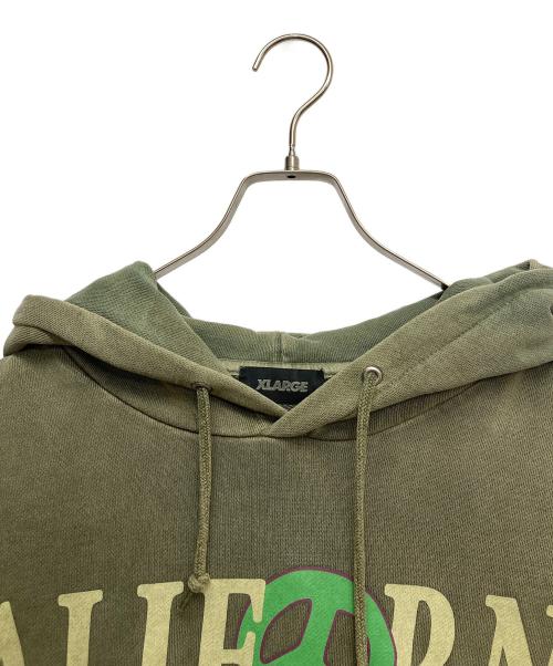 X-LARGE（エクストララージ）X-LARGE (エクストララージ) PIGMENT DYED PEACE HOODED SWEATSHIRT グリーン サイズ:XLの古着・服飾アイテム