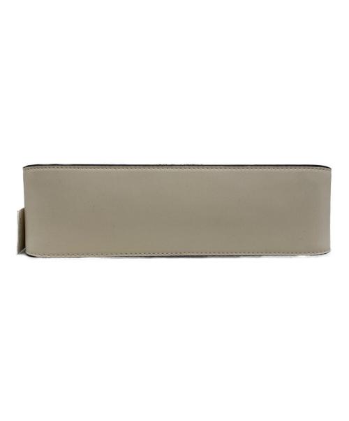 Calvin Klein（カルバンクライン）Calvin Klein (カルバンクライン) FAY ショルダーバッグ ホワイト 未使用品の古着・服飾アイテム