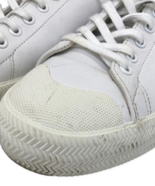 LACOSTE（ラコステ）LACOSTE (ラコステ) ローカットスニーカー ホワイト サイズ:25cmの古着・服飾アイテム