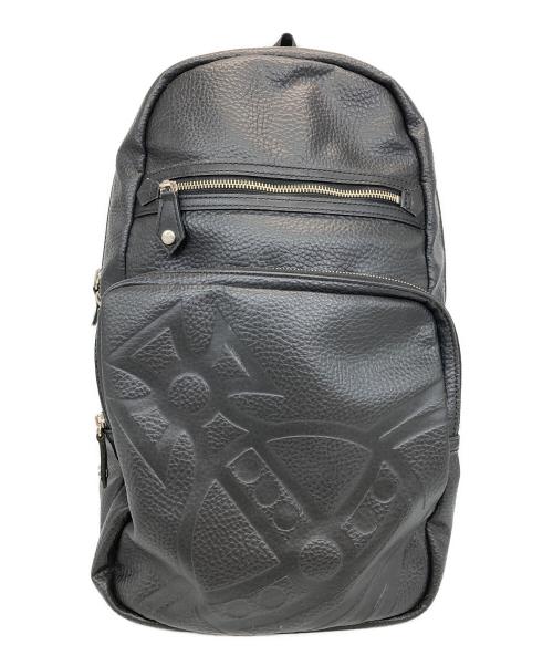 Vivienne Westwood（ヴィヴィアンウエストウッド）Vivienne Westwood (ヴィヴィアンウエストウッド) エンボスバックパック ブラックの古着・服飾アイテム