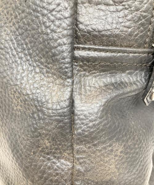 Vivienne Westwood（ヴィヴィアンウエストウッド）Vivienne Westwood (ヴィヴィアンウエストウッド) エンボスバックパック ブラックの古着・服飾アイテム