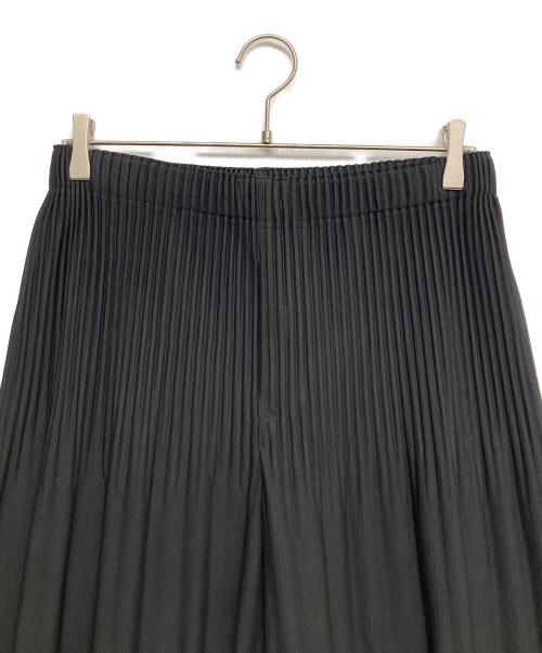 HOMME PLISSE ISSEY MIYAKE（オム プリッセ イッセイ ミヤケ）HOMME PLISSE ISSEY MIYAKE (オム プリッセ イッセイ ミヤケ) BASICS プリーツパンツ ブラック サイズ:2の古着・服飾アイテム