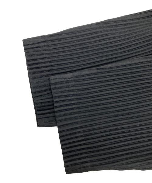 HOMME PLISSE ISSEY MIYAKE（オム プリッセ イッセイ ミヤケ）HOMME PLISSE ISSEY MIYAKE (オム プリッセ イッセイ ミヤケ) BASICS プリーツパンツ ブラック サイズ:2の古着・服飾アイテム