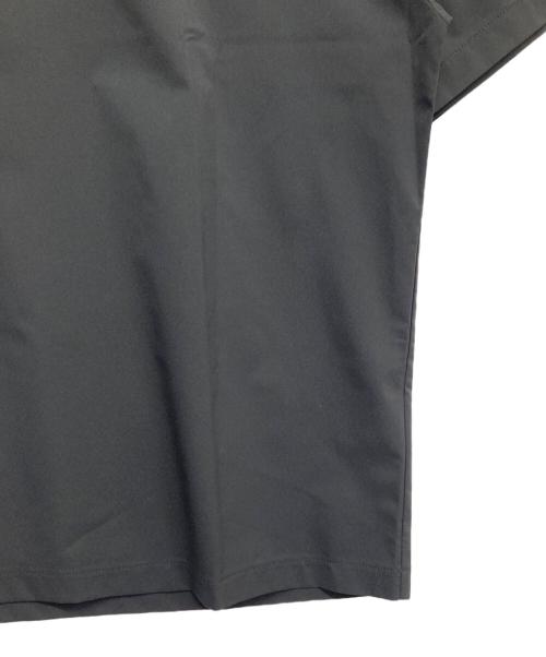 SOFTHYPHEN（ソフトハイフン）SOFTHYPHEN (ソフトハイフン) city smiw big tee ブラック サイズ:01 未使用品の古着・服飾アイテム