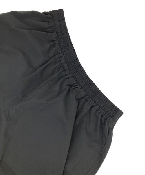 SOFTHYPHEN（ソフトハイフン）SOFTHYPHEN (ソフトハイフン) ハーフパンツ ブラック サイズ:02 未使用品の古着・服飾アイテム