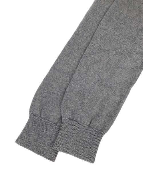FRED PERRY（フレッドペリー）FRED PERRY (フレッドペリー) Vネックニット グレー サイズ:Lの古着・服飾アイテム