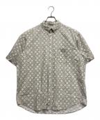 stussyステューシー）の古着「モノグラムS/Sシャツ」｜ホワイト×ライトグレー