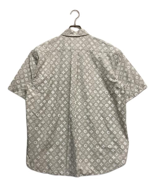 stussy（ステューシー）stussy (ステューシー) モノグラムS/Sシャツ ホワイト×ライトグレー サイズ:Lの古着・服飾アイテム