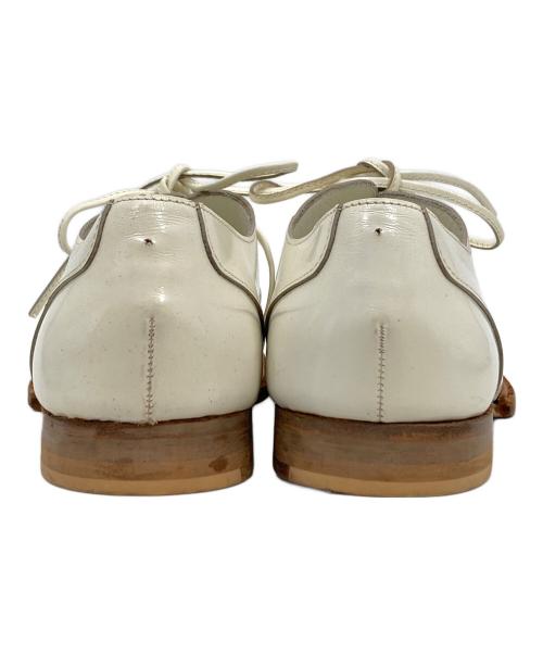 JUNYA WATANABE COMME des GARCONS（(ジュンヤワタナベ コムデギャルソン）JUNYA WATANABE COMME des GARCONS ((ジュンヤワタナベ コムデギャルソン) ストレートチップガラスレザーシューズ ホワイト サイズ:25の古着・服飾アイテム