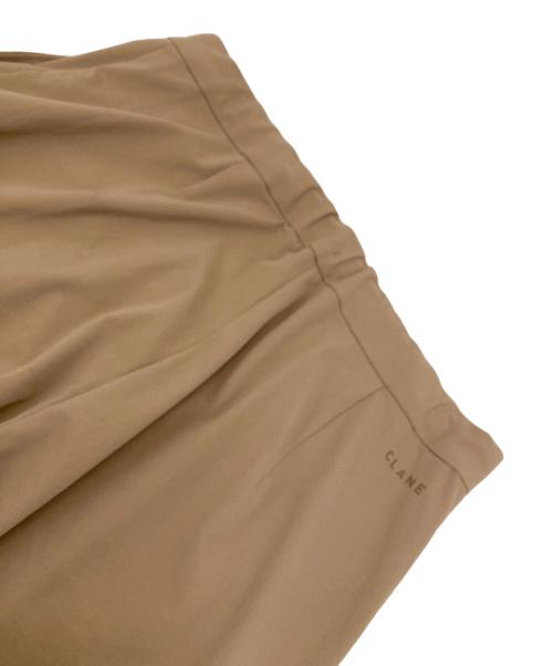 CLANE（クラネ）CLANE (クラネ) 2WAY ADJUST RUSH GUARD TUCK PANTS ベージュ サイズ:2の古着・服飾アイテム