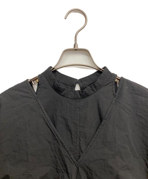 RAY BEAMS（レイ ビームス）RAY BEAMS (レイ ビームス) ショルダー スリット ワンピース ブラックの古着・服飾アイテム