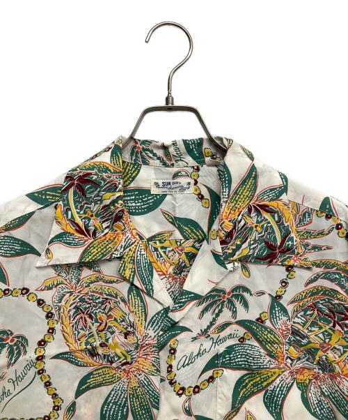Sun Surf（サンサーフ）Sun Surf (サンサーフ) RAYON S/S シャツ ホワイト サイズ:Mの古着・服飾アイテム