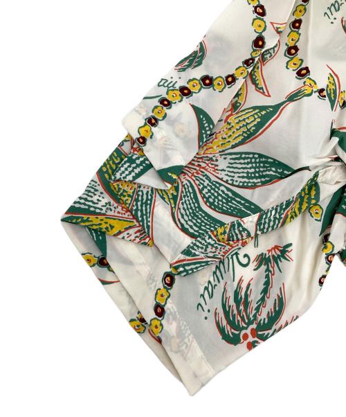 Sun Surf（サンサーフ）Sun Surf (サンサーフ) RAYON S/S シャツ ホワイト サイズ:Mの古着・服飾アイテム