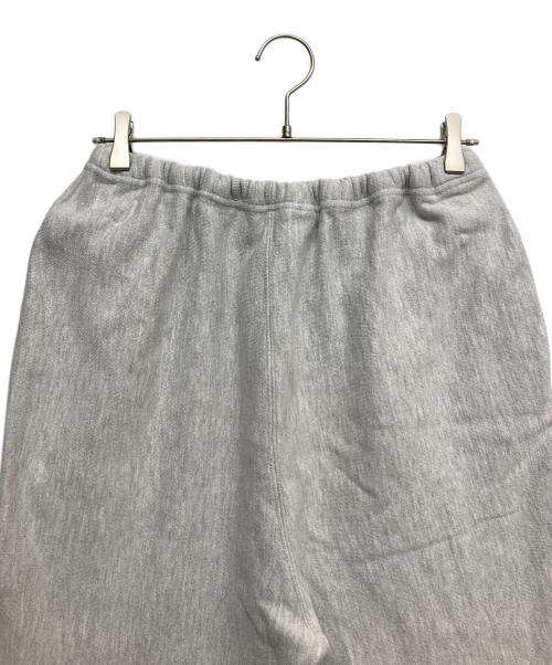 Champion REVERSE WEAVE（チャンピオン リバース ウィーブ）Champion REVERSE WEAVE (チャンピオン リバース ウィーブ) カレッジロゴリバースウィーブパンツ グレー サイズ:XLの古着・服飾アイテム