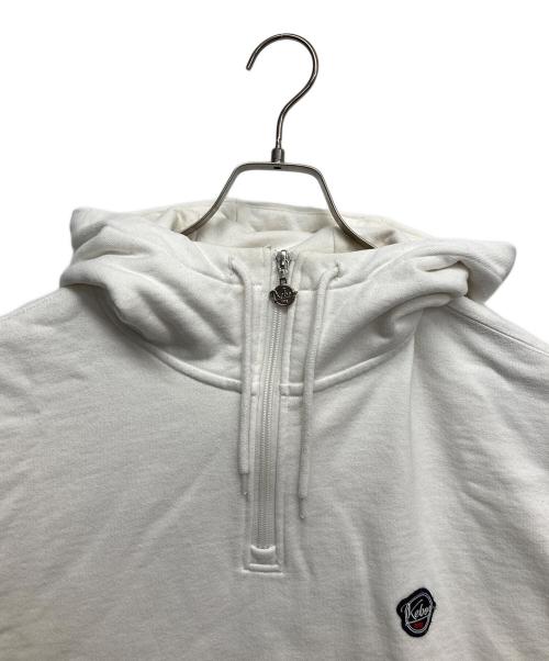 KEBOZ（ケボズ）KEBOZ (ケボズ) ワンポイントロゴパーカー アイボリー サイズ:Mの古着・服飾アイテム