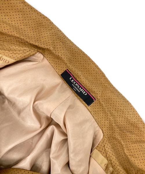 LEONARD FASHION（レオナールファッション）LEONARD FASHION (レオナールファッション) ロゴボタンテーラードジャケット ブラウン サイズ:9Rの古着・服飾アイテム