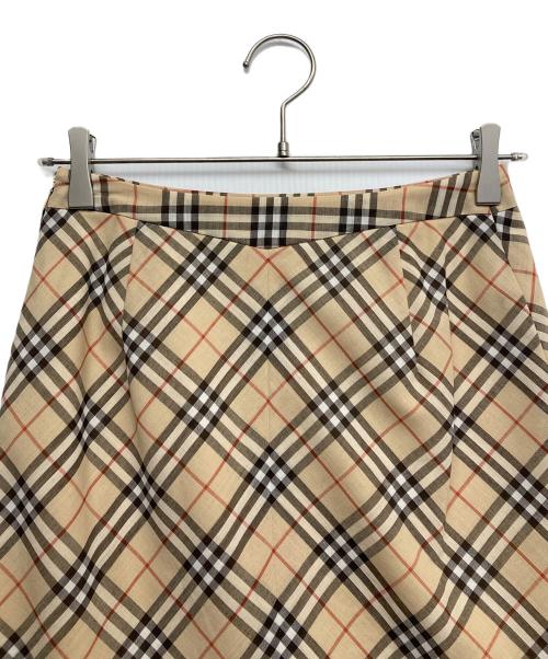 BURBERRY BLUE LABEL（バーバリー ブルー レーベル）BURBERRY BLUE LABEL (バーバリー ブルー レーベル) ノバチェックスカート ベージュ サイズ:38の古着・服飾アイテム