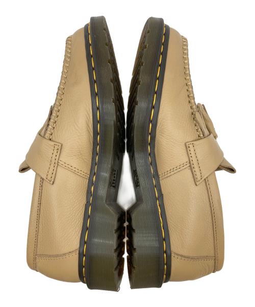 Dr.Martens（ドクターマーチン）Dr.Martens (ドクターマーチン) ADRIAN-ローファー ベージュ サイズ:UK8の古着・服飾アイテム