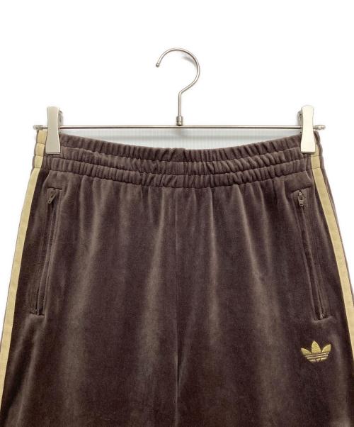 adidas（アディダス）adidas (アディダス) ファイヤーバードベロアトラックパンツ ブラウン サイズ:Sの古着・服飾アイテム