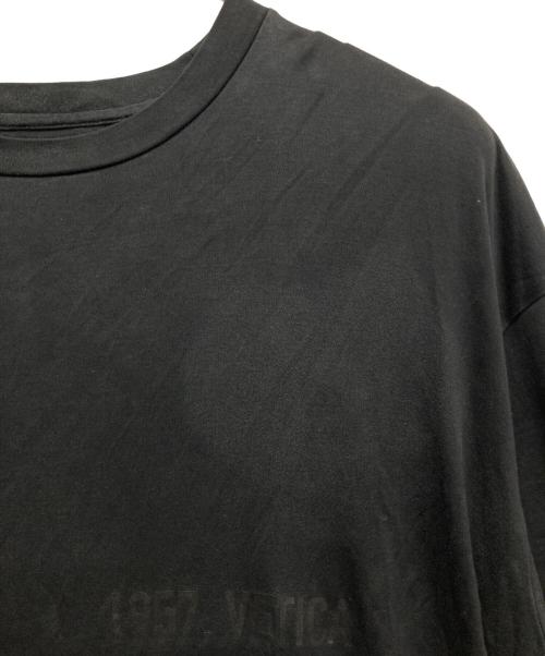 stein（シュタイン）stein (シュタイン) PRINT TEE HELVETICA ブラック サイズ:Mの古着・服飾アイテム