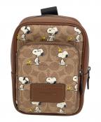 COACHコーチ）の古着「シグネチャー スヌーピー プリントバッグ」｜ブラウン