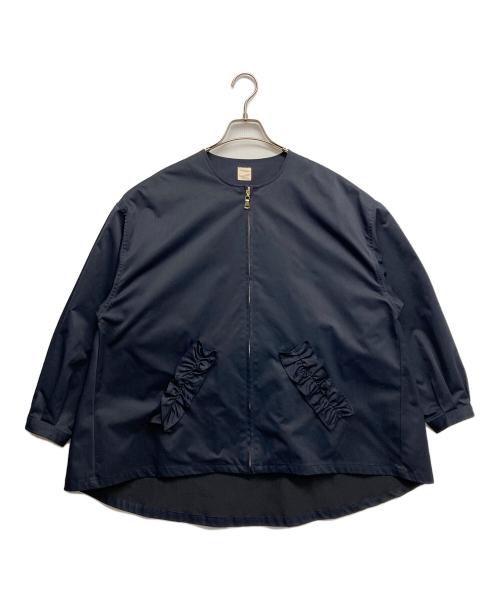 THREE SQUARE（スリースクエア）THREE SQUARE (スリースクエア) ノーカラーフリルジャケット ネイビー サイズ:Fの古着・服飾アイテム