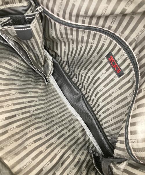 TUMI（トゥミ）TUMI (トゥミ) メッセンジャーバッグ ブラックの古着・服飾アイテム