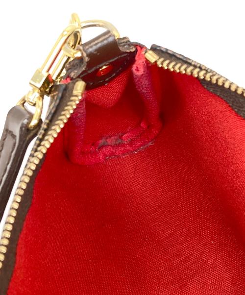 LOUIS VUITTON（ルイ ヴィトン）LOUIS VUITTON (ルイ ヴィトン) ショルダーバッグ ブラウンの古着・服飾アイテム