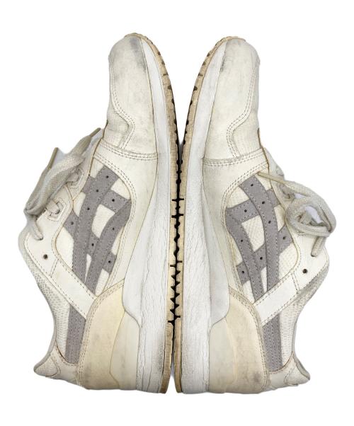 asics（アシックス）asics (アシックス) ローカットスニーカー ホワイト サイズ:27の古着・服飾アイテム